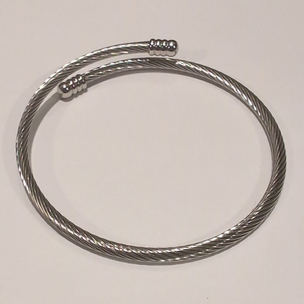 Silver Pandora‎ Style Charm Bangle Bracelet